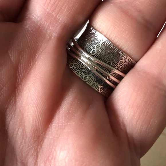 Ring Sterling Silver Heart Spinner - Picture 2 of 6